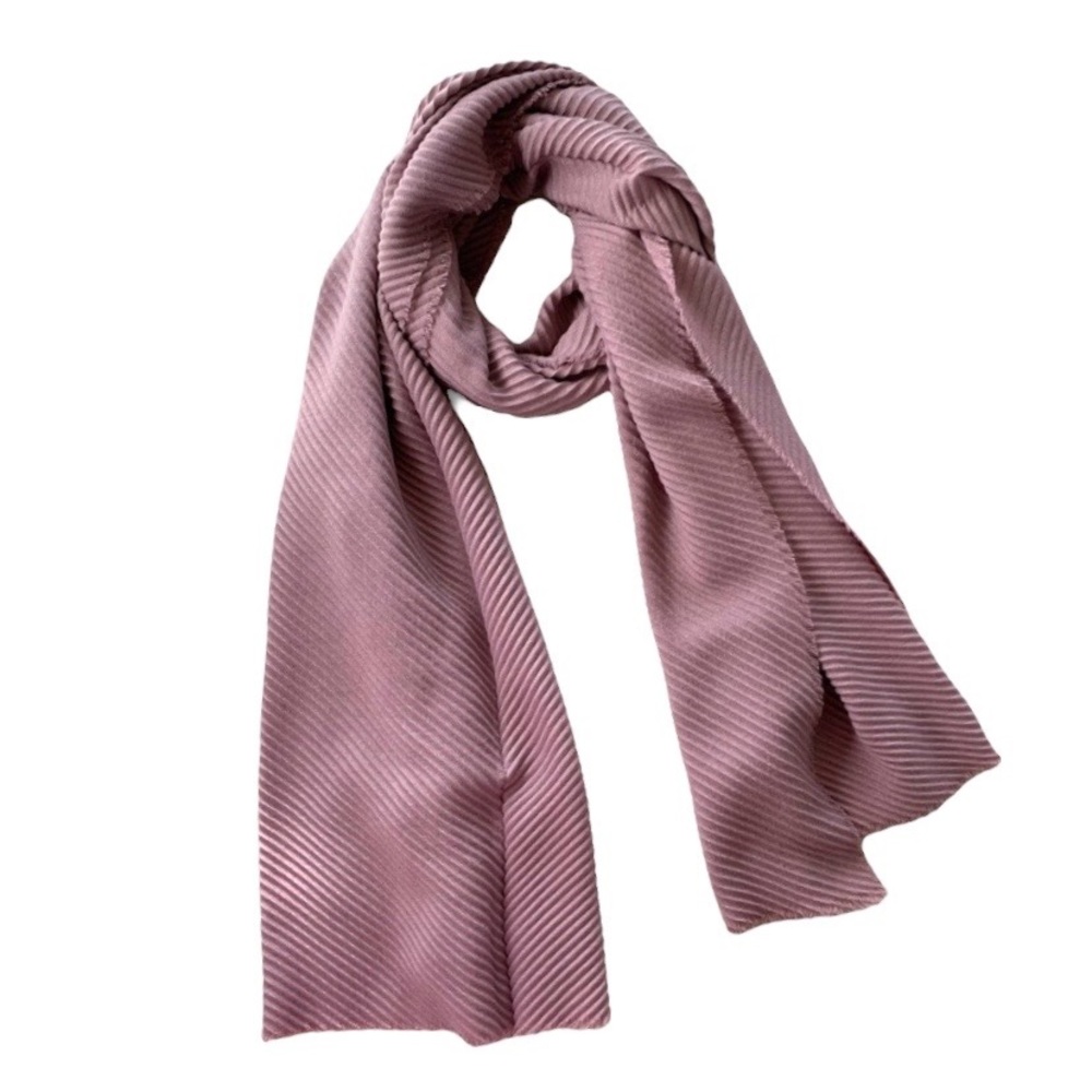 New Women’s pleated soft & comfy big scarf in rose pink NWT